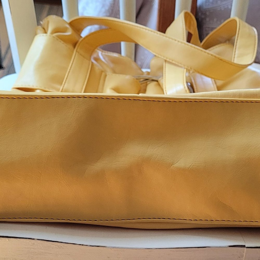 Yellow Tote/Handbag Mod Style - Picture 7 of 7
